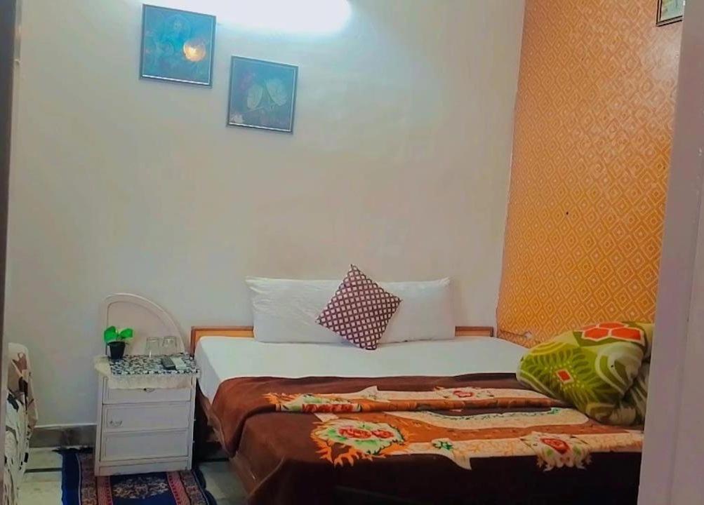 Hotel Solan Regency Extérieur photo